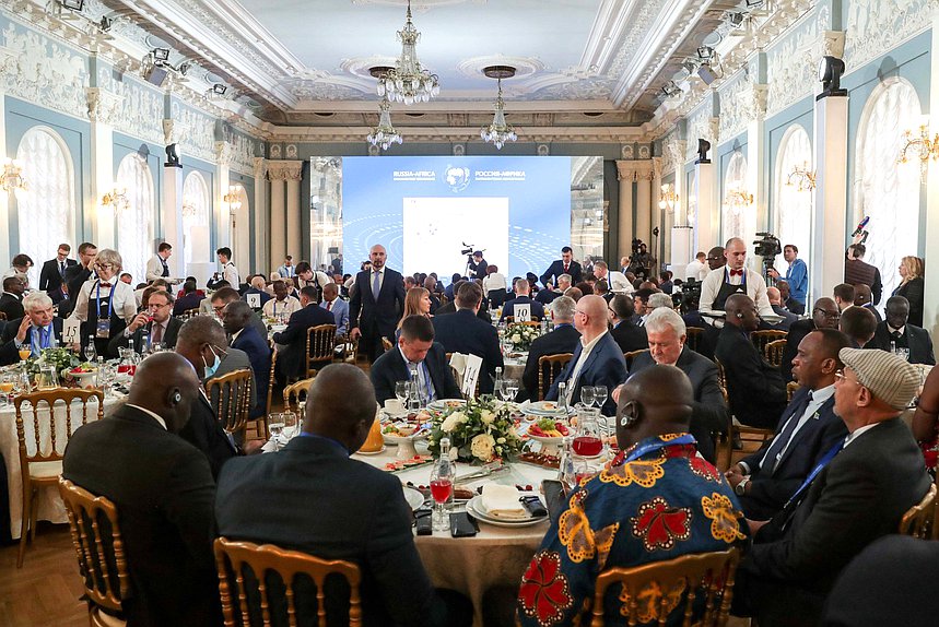 Business breakfast with participation of representatives of business community at the Second International Parliamentary Conference “Russia-Africa”