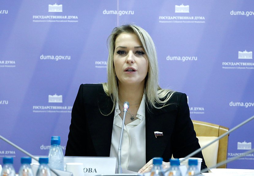 Председатель Комитета по развитию гражданского общества, вопросам общественных и религиозных объединений Яна Лантратова