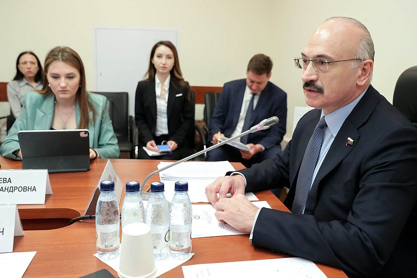 Председатель Комитета по науке и высшему образованию Сергей Кабышев