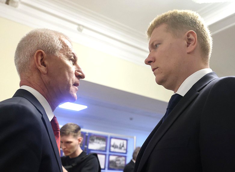 Председатель Комитета по физической культуре и спорту Олег Матыцин и Статс-секретарь — заместитель Министра спорта РФ Александр Никитин