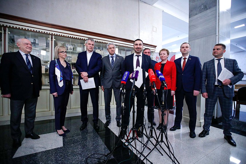 Председатель Комитета по охране здоровья Дмитрий Хубезов