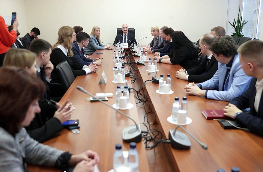 Встреча представителей Комитета по науке и высшему образованию с членами Молодежного парламента