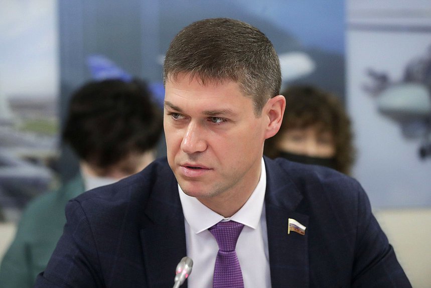Член Комитета по экономической политике Сергей Алтухов
