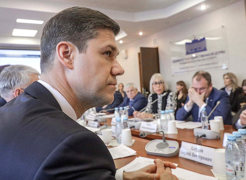 Заместитель Председателя Комитета по экономической политике Сергей Алтухов