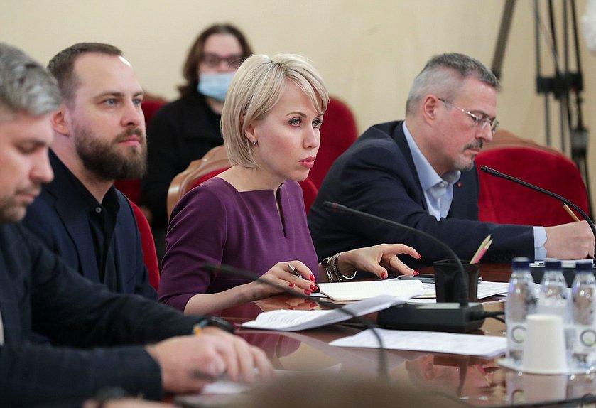 Круглый стол Комитета по культуре на тему «Задачи выявления и поддержки талантов, воспитания творческой молодежи в духе традиционных ценностей»