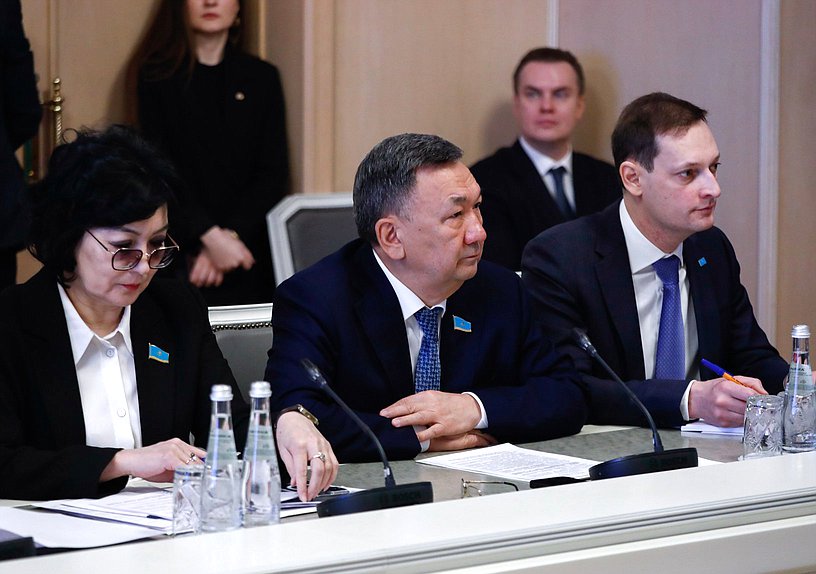 Заседание Межпалатной комиссии по сотрудничеству между Государственной Думой и Мажилисом Парламента Республики Казахстан