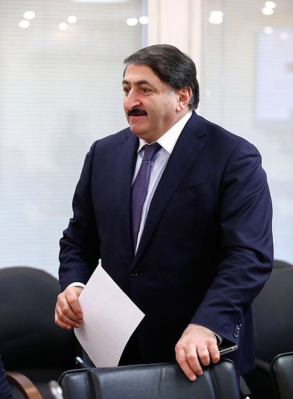 Член Комитета по энергетике Джамаладин Гасанов