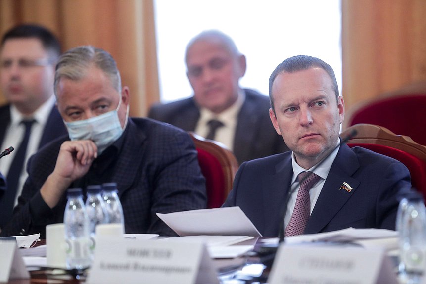 Первый заместитель Председателя Комитета по финансовому рынку Константин Бахарев