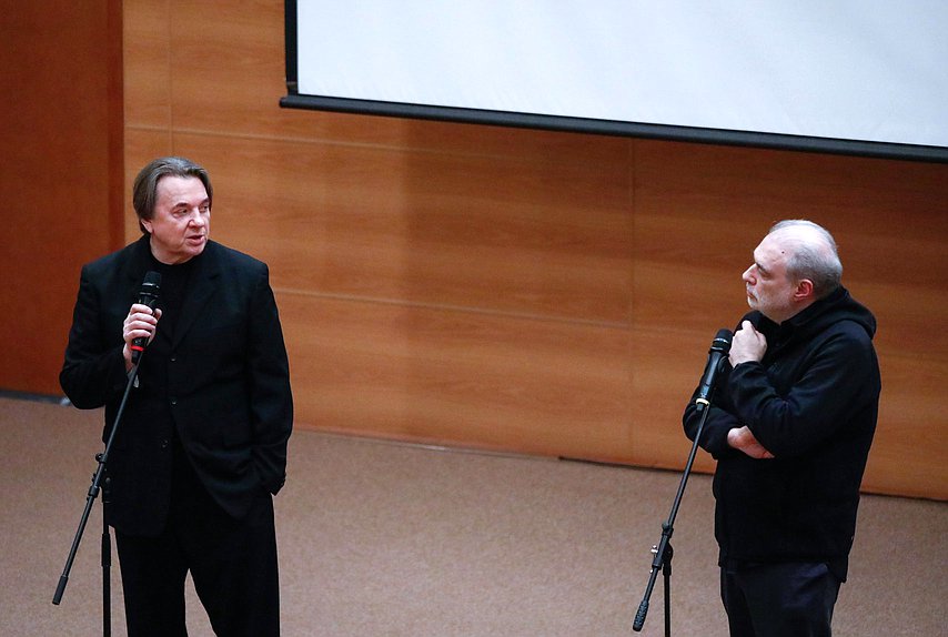 Генеральный директор «Первого канала» Константин Эрнст и генеральный директор компании «Дирекция кино» Анатолий Максимов