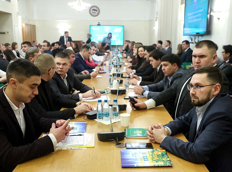 Круглый стол на тему «Малые формы хозяйствования. Возможности, задачи и перспективы»