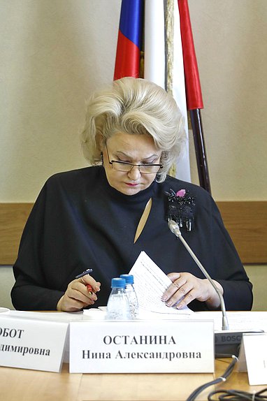 Председатель Комитета по защите семьи, вопросам отцовства, материнства и детства Нина Останина