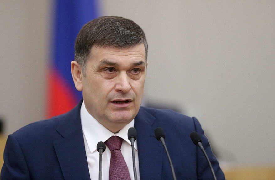 Член Комитета по безопасности и противодействию коррупции Адальби Шхагошев