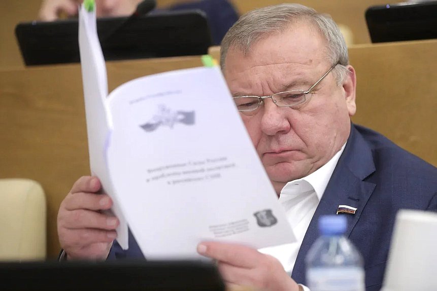 Председатель Комитета по обороне Владимир Шаманов