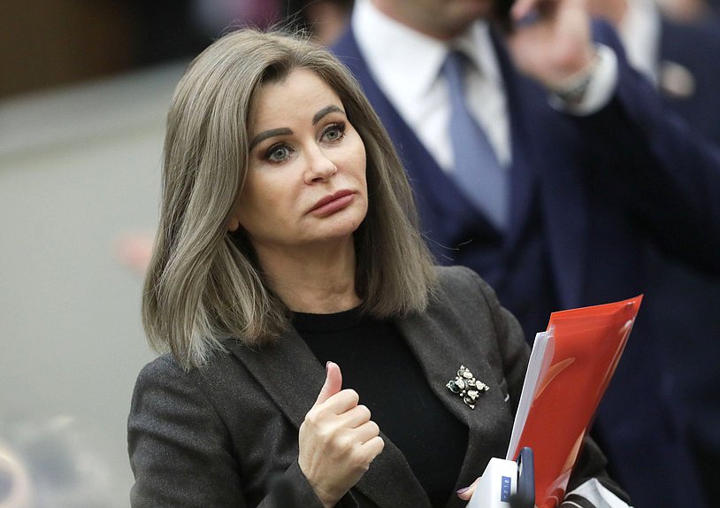 Член Комитета по строительству и жилищно-коммунальному хозяйству Елена Бондаренко