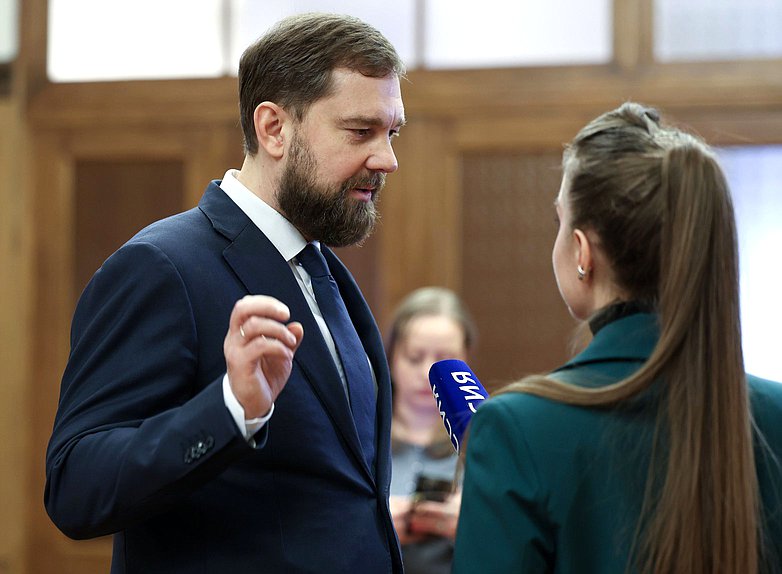 Руководитель Федерального агентства по делам национальностей Игорь Баринов