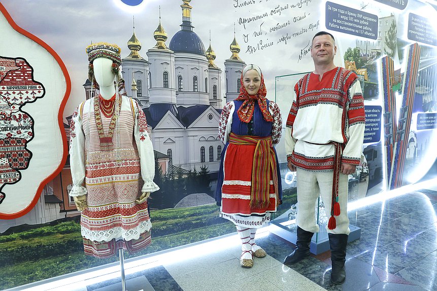 Открытие выставки «Брянская область: территория развития», организованной в год празднования 80-летия образования Брянской области в канун Дня партизан и подпольщиков
