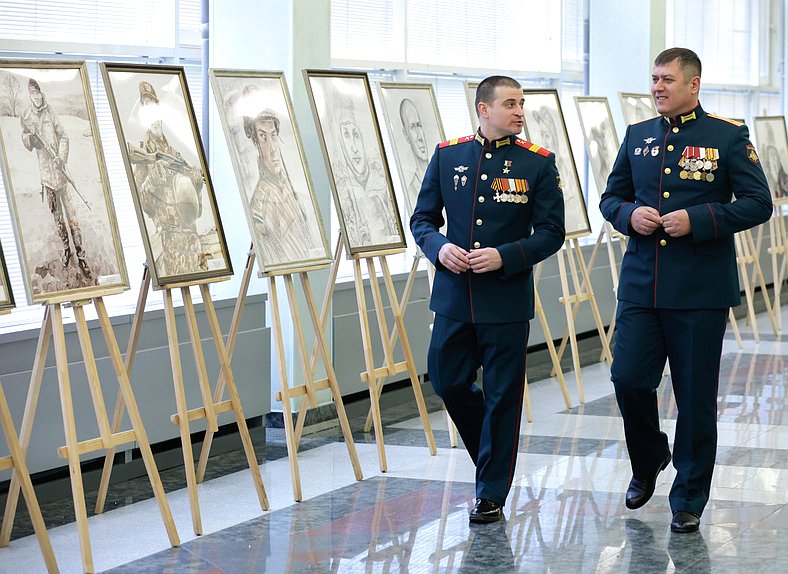 Церемония открытия выставки работ героев специальной военной операции «Портрет героя»