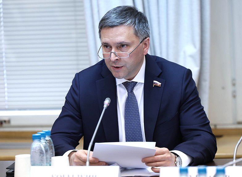 Председатель Комитета по экологии, природным ресурсам и охране окружающей среды Дмитрий Кобылкин