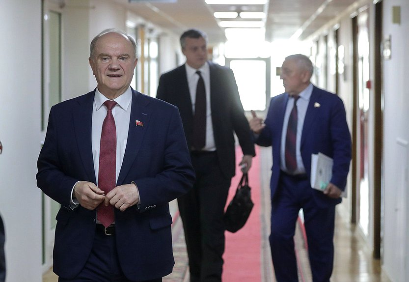 Руководитель фракции КПРФ Геннадий Зюганов