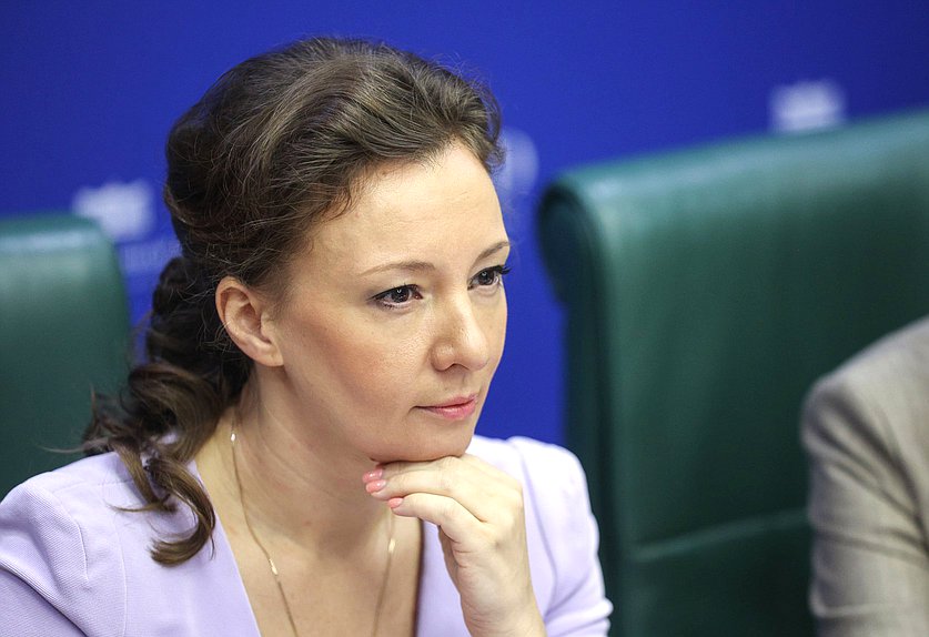 Jefa Adjunta de la Duma Estatal Anna Kuznetsova
