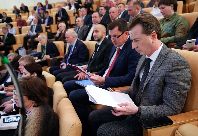 Первый заместитель Председателя Комитета по экологии, природным ресурсам и охране окружающей среды Владимир Бурматов