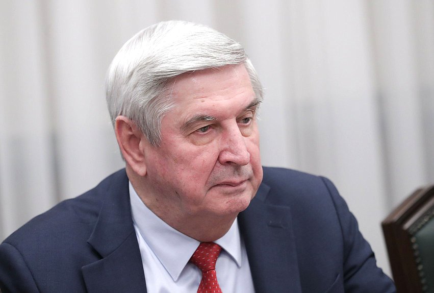 Premier Jefe adjunto de la Duma Estatal Ivan Melnikov