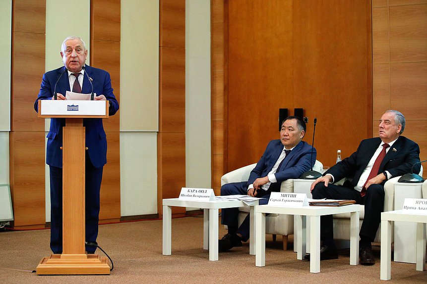 Председатель Комитета по развитию Дальнего Востока и Арктики Николай Харитонов