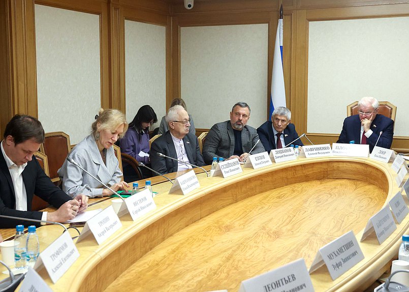 Круглый стол Комитета по аграрным вопросам на тему «Увеличение поголовья скота в малых формах хозяйствования: задачи и перспективы»