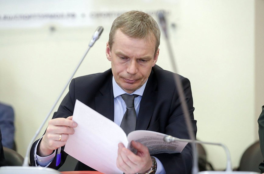 Заседание Межведомственной рабочей группы по совершенствованию законодательства в части предоставления военнослужащим права заниматься оплачиваемой деятельностью в сфере спорта высших достижений