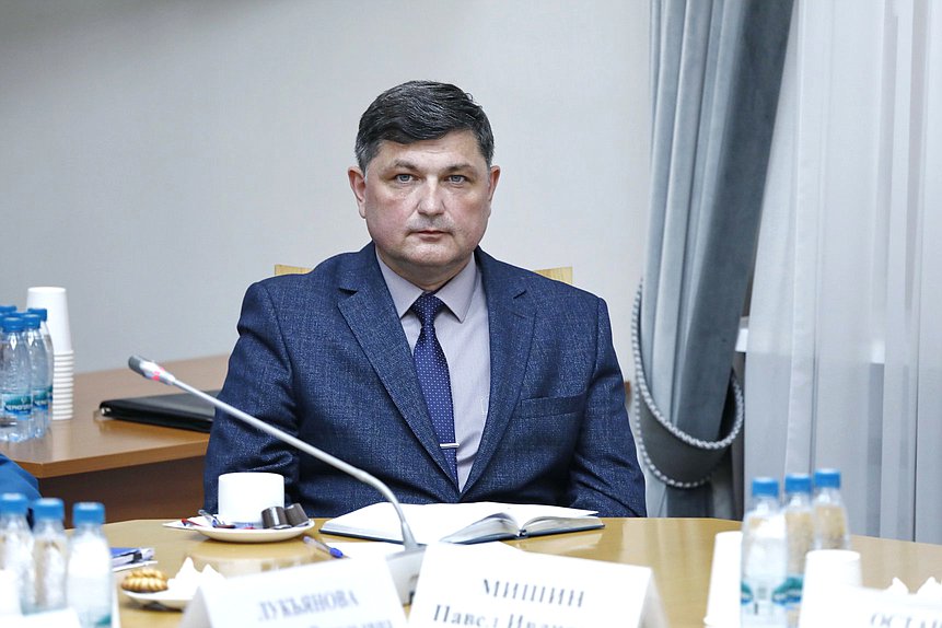заседание рабочей группы Комитета по защите семьи, вопросам отцовства, материнства и детства по вопросам обеспечения жильем военных пенсионеров