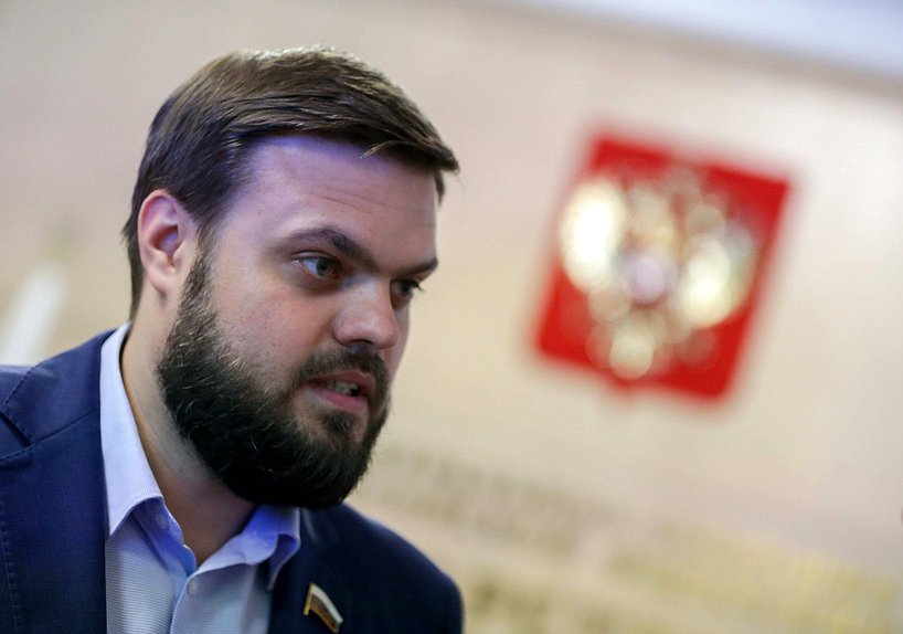 Член Комитета по делам СНГ, евразийской интеграции и связям с соотечественниками Артем Туров