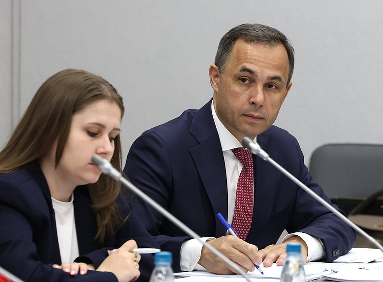 Заседание Комитета по защите семьи, вопросам отцовства, материнства и детства