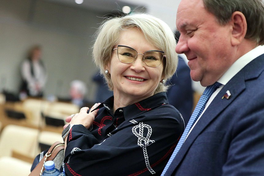 Член Комитета по просвещению Эльвира Аиткулова