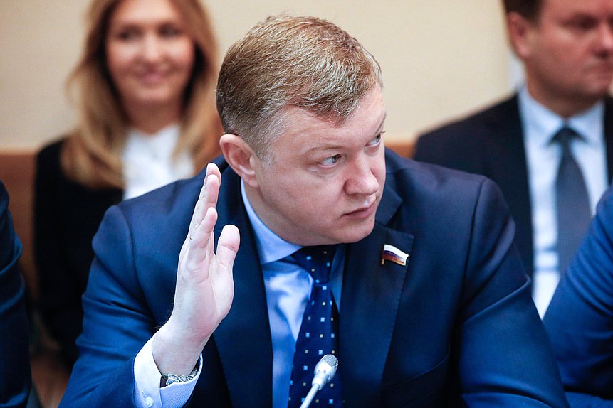 Заместитель Председателя Комитета по экологии, природным ресурсам и охране окружающей среды Евгений Марков