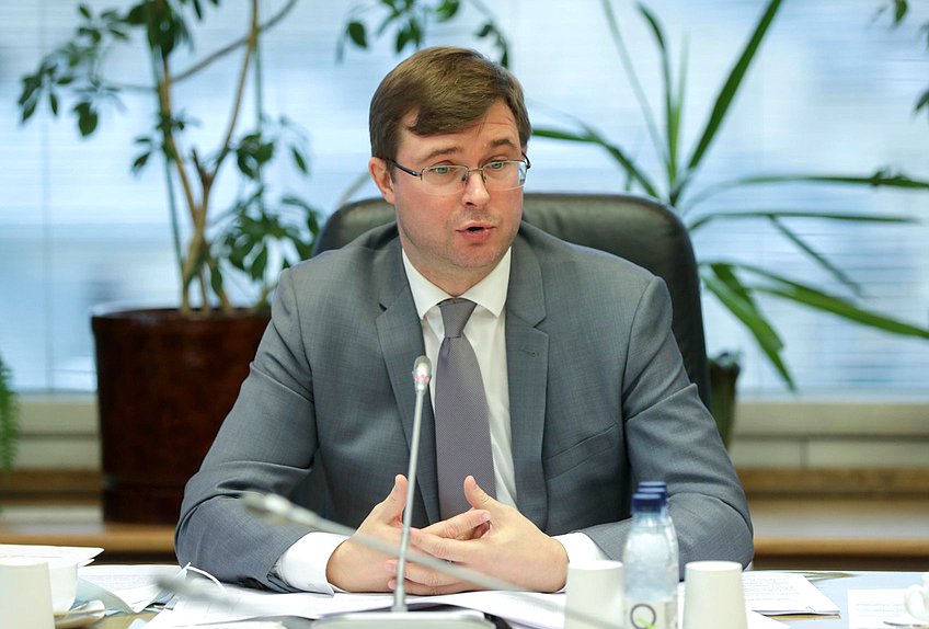 Статс-секретарь — заместитель Министра просвещения РФ Андрей Корнеев
