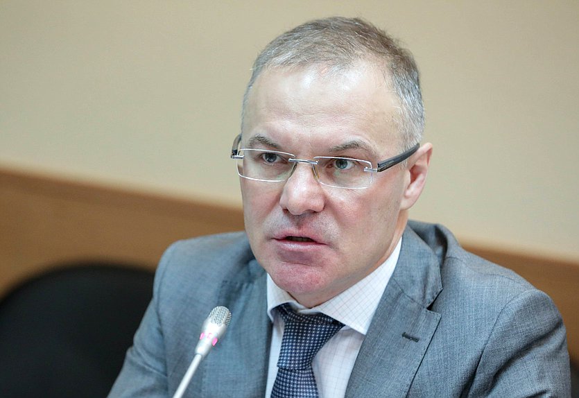 Заместитель Председателя Комитета по экологии, природным ресурсам и охране окружающей среды Александр Коган