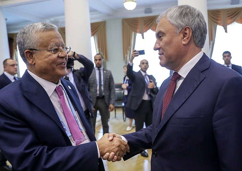 Vyacheslav Volodin, Jefe de la Duma Estatal, y Hanafi Gibali, Presidente de la Cámara de Diputados de la República Árabe de Egipto