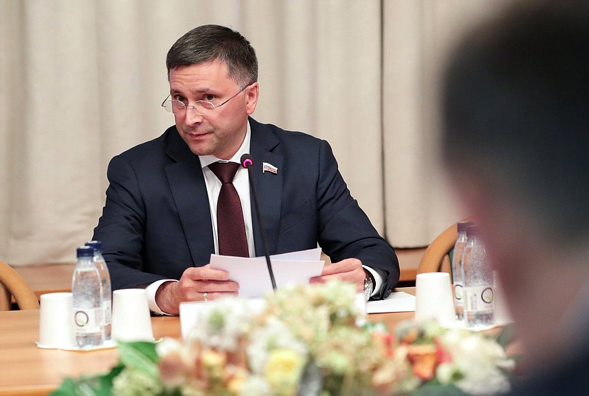 Председатель Комитета по экологии, природным ресурсам и охране окружающей среды Дмитрий Кобылкин