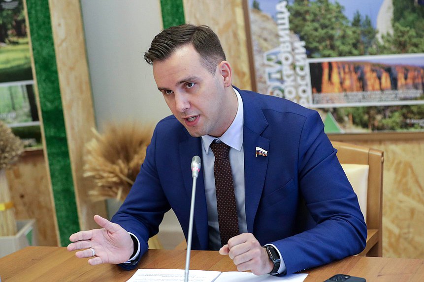 Председатель Комитета по малому и среднему предпринимательству Александр Демин
