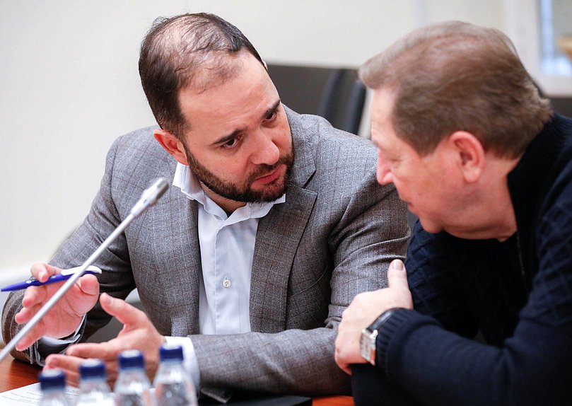 Первый заместитель Председателя Комитета по науке и высшему образованию Александр Мажуга