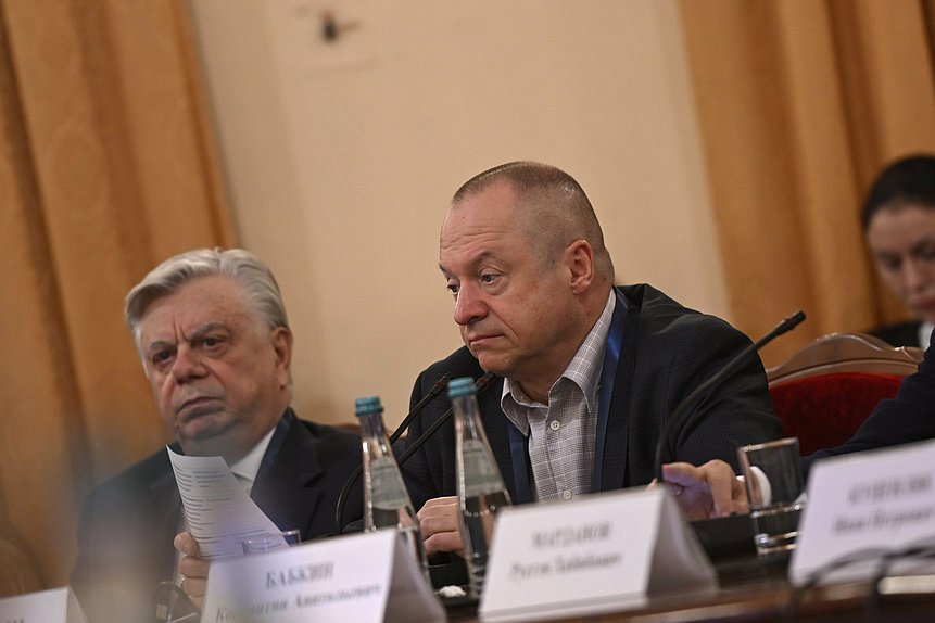 Директор АНО «Главинтеллектплан» Андрей Подойницын. Сессия «Денежно-кредитиная политика»