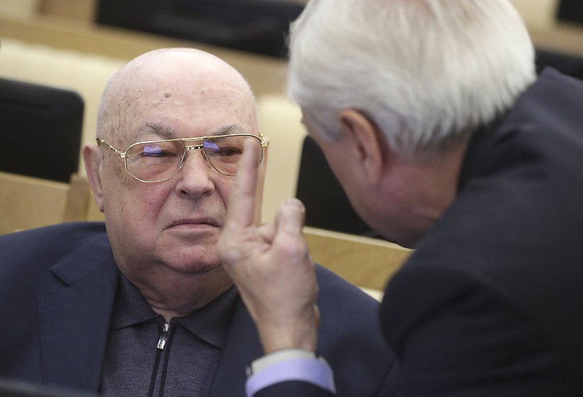 Член Комитета по транспорту и строительству Владимир Ресин