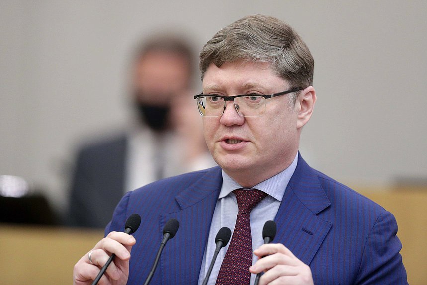 Член Комитета по труду, социальной политике и делам ветеранов Андрей Исаев