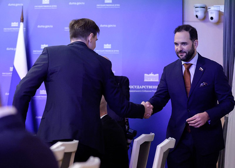 Первый заместитель Председателя Комитета по науке и высшему образованию Александр Мажуга