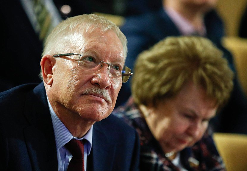 Председатель Комитета по контролю Олег Морозов