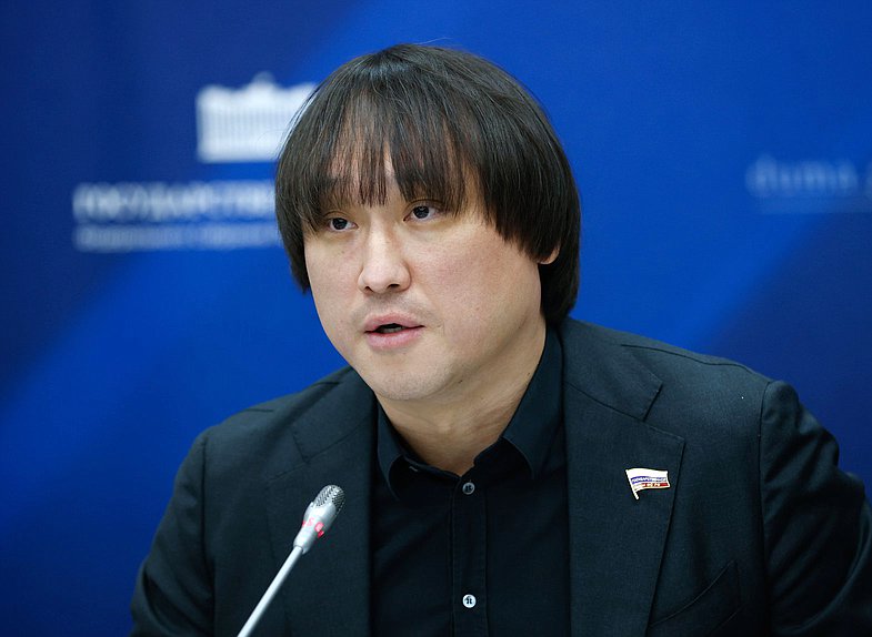 Председатель Комитета по туризму и развитию туристической инфраструктуры Сангаджи Тарбаев