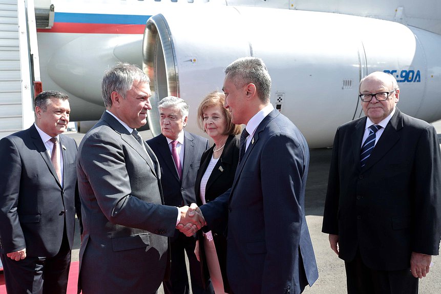 Прибытие Председателя ГД Вячеслава Володина в Узбекистан
