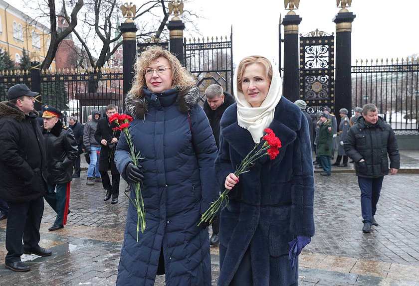 Заместители Председателя Государственной Думы Ирина Яровая и Ольга Епифанова