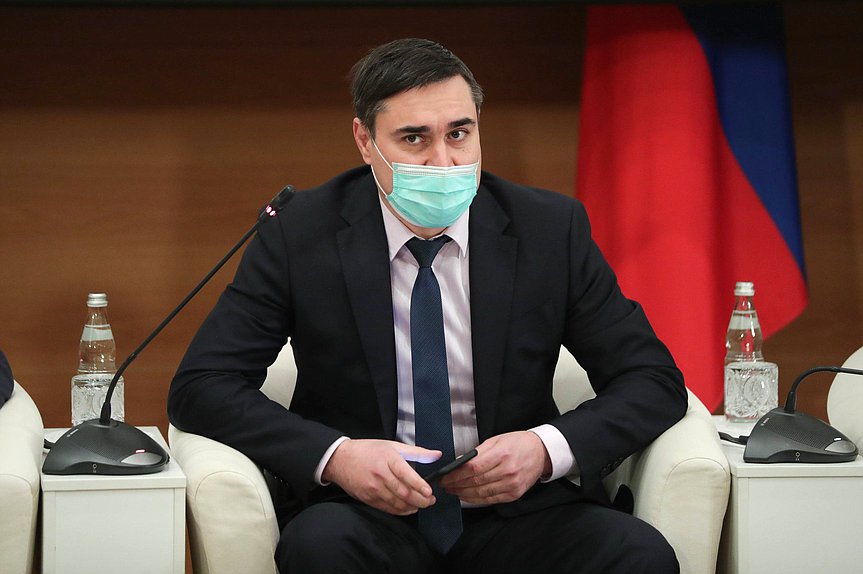 Председатель Комитета по охране здоровья Дмитрий Хубезов