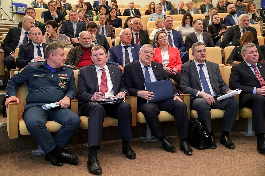 Парламентские слушания на тему «Спасение лесного фонда: природный, техногенный, человеческий факторы»